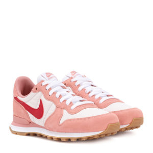 nike-internationalist-sneakers-pink